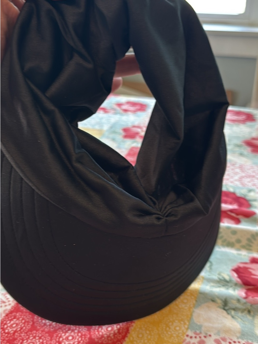 Black Twist-Top Visor Hat with Soft Band